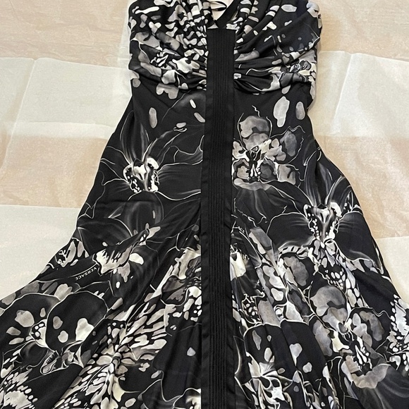 VINTAGE Versace Gianni Versace Label Ruched Bust Floral Dress IT 42 - Picture 2 of 15